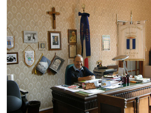 Rettore: prof. Osvaldo S. Bresmes Rettore: prof. Osvaldo S. Bresmes